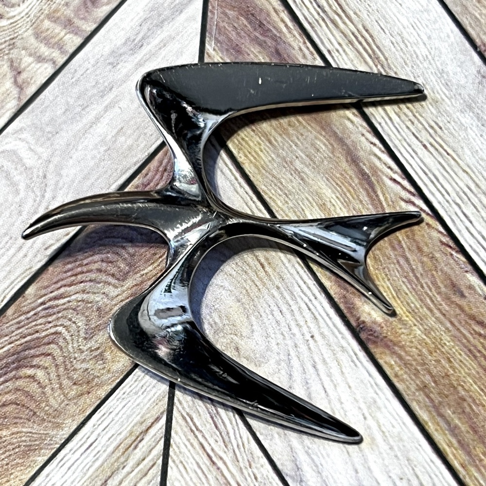 Sarah Coventry Bird Brooch